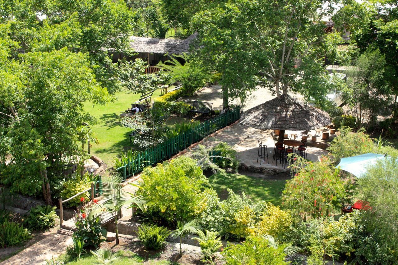 The Vijiji Center Lodge & Safari Arusha Exterior photo