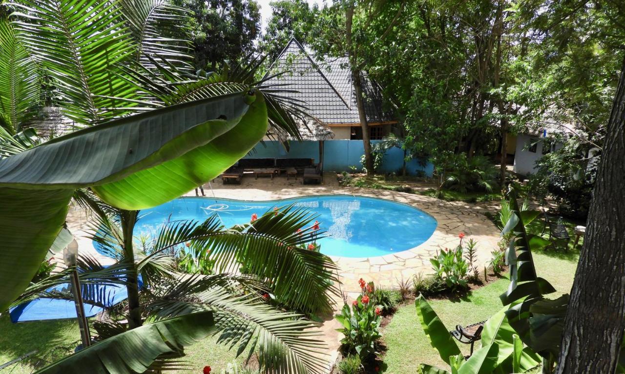 The Vijiji Center Lodge & Safari Arusha Exterior photo