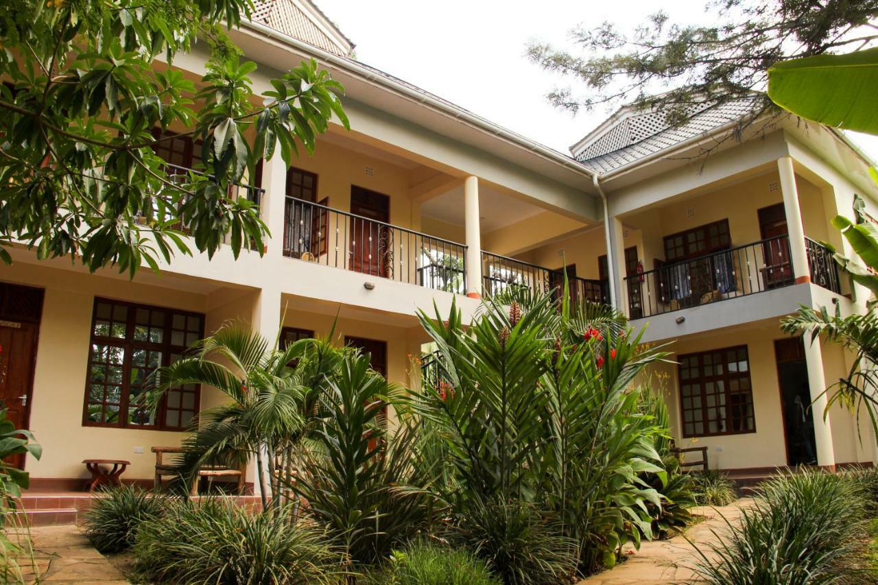 The Vijiji Center Lodge & Safari Arusha Exterior photo